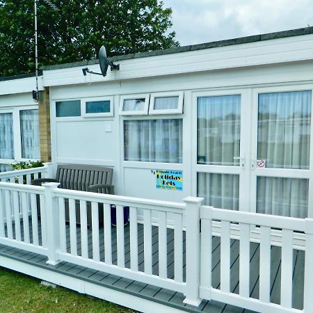 98 Hemsby Beach Holiday Lets, Bespoke Seaside Chalet Apartment Great Yarmouth Ngoại thất bức ảnh