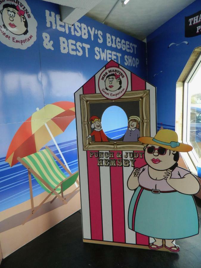 98 Hemsby Beach Holiday Lets, Bespoke Seaside Chalet Apartment Great Yarmouth Ngoại thất bức ảnh
